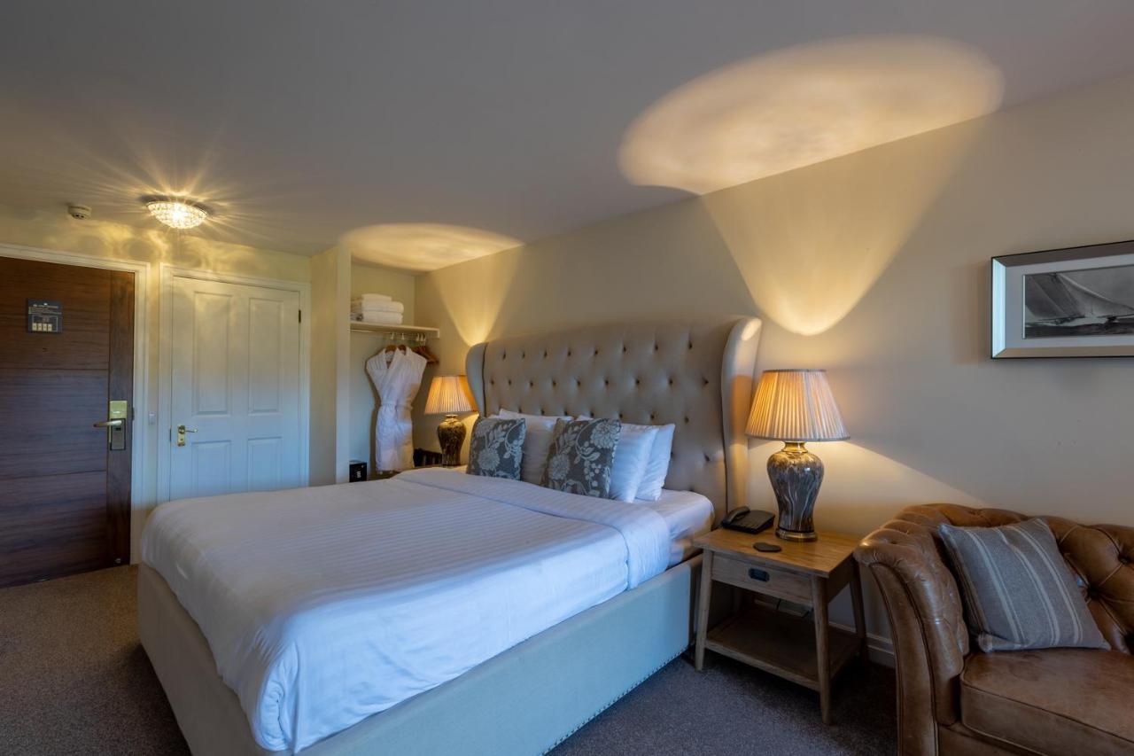 Lakes Hotel & Spa Bowness-on-Windermere Dış mekan fotoğraf A bedroom at the hotel