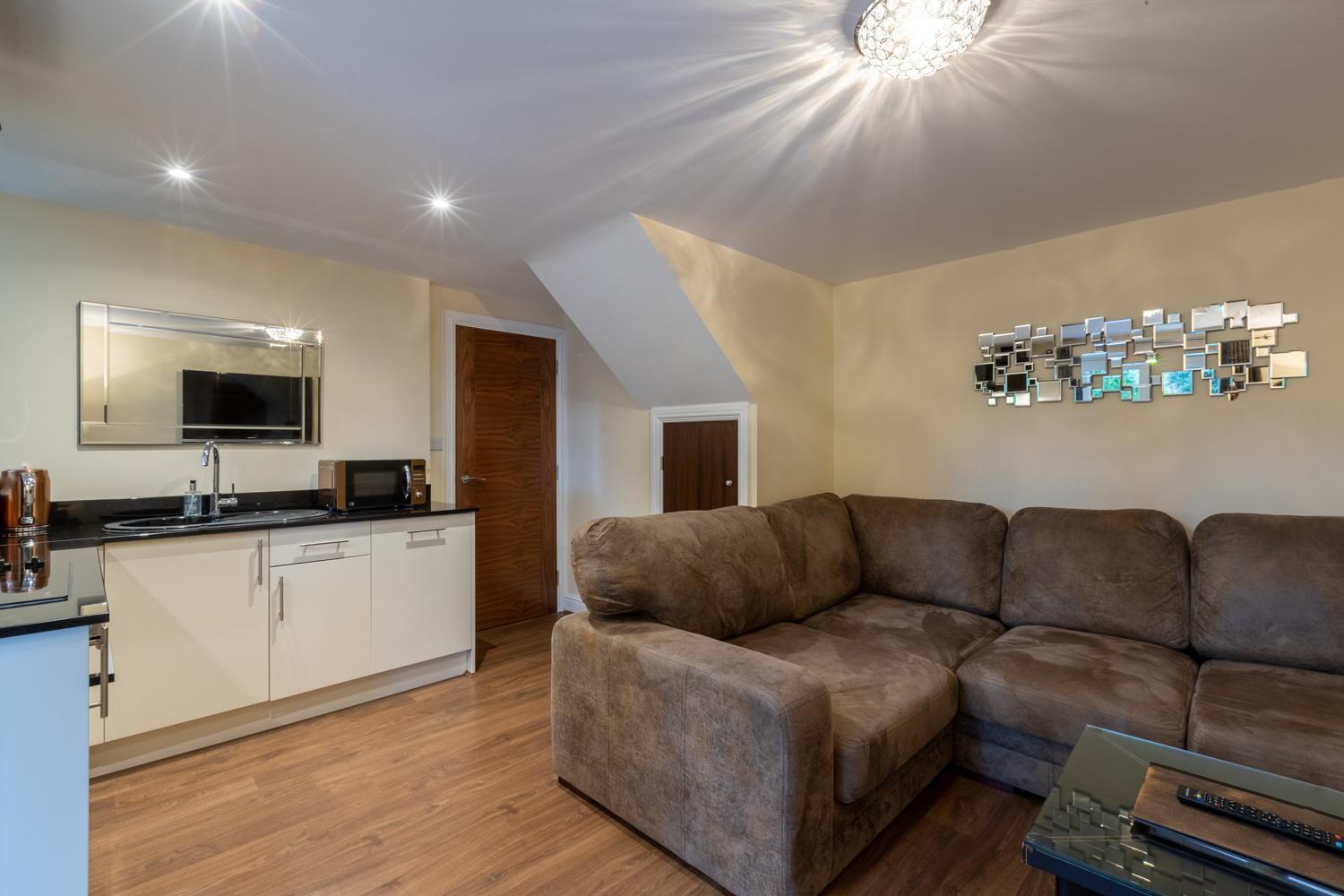 Lakes Hotel & Spa Bowness-on-Windermere Oda fotoğraf A typical apartment at the hotel